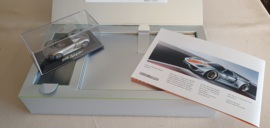 Porsche 918 Spyder - Mailing Box with 1:43 model