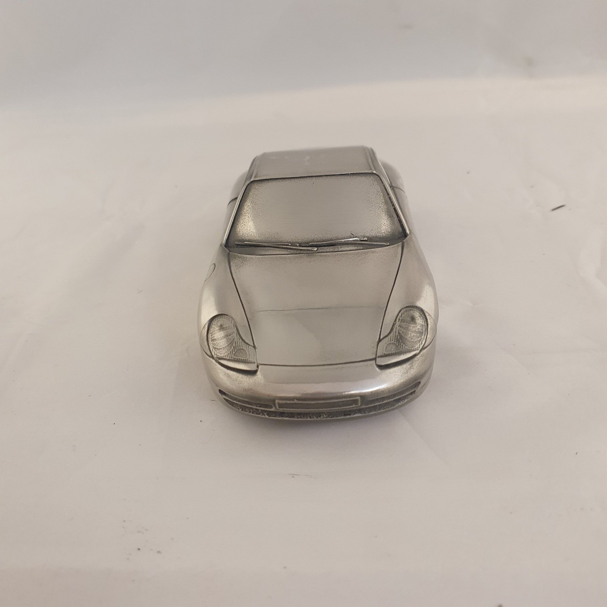Porsche 911 996 Carrera 1:24 - Presse-papier en étain argent