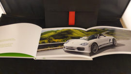 Porsche Boxster Spyder hardcover brochure in VIP folder - 2009