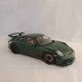 Porsche 911 991 GT3 2017 Irish Green 1/18 Minichamps 110067026