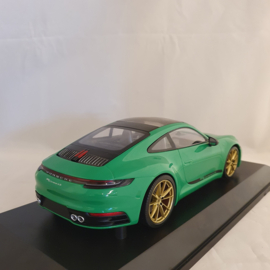 Porsche 911 992 Carrera 4S 2019 Vert Python 1/18 Minichamps 155067325