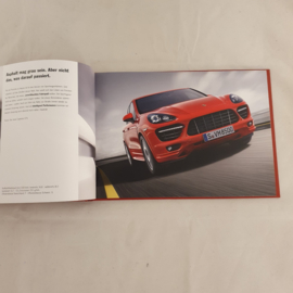 Porsche Cayenne GTS hardcover brochure 2012 - DE WSRE120101S110