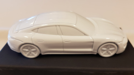 Porsche Taycan 2019 - Presse Papier blanc