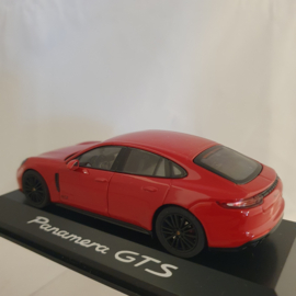 Porsche Panamera GTS 2018 Rouge Carmin 1/43 Herpa WAP0207310J