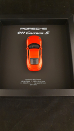 Porsche 911 991 Carrera S Rood 3D Framed in schaduwbox - schaal 1:37