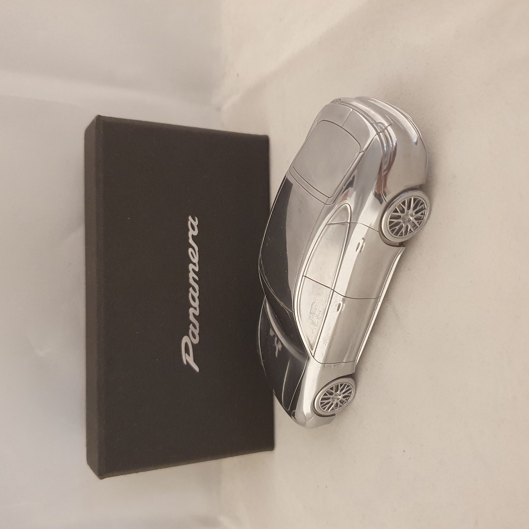 Porsche Panamera GII 2016 - Presse Papier