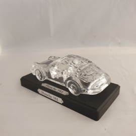 Porsche 911 en verre cristal sur socle en bois