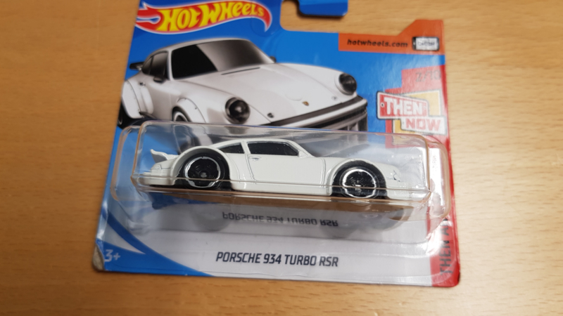 Porsche 934 Turbo RSR Hot Wheels 1 64