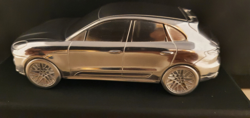 Porsche Macan Turbo 2020 - Paperweight