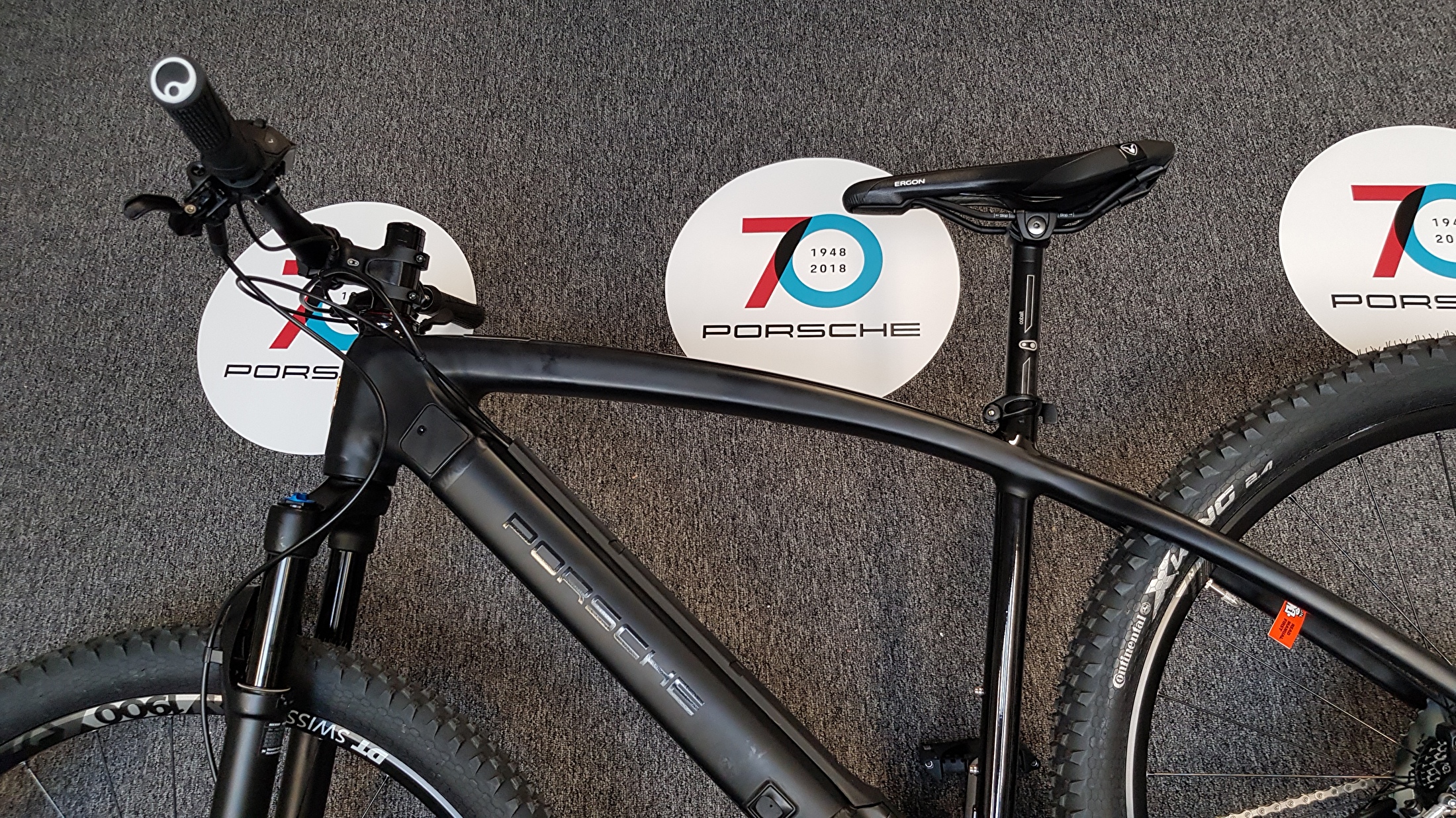 PORSCHE E-Bike MTB Rotwild Limited Edition 70 Jahre. PORSCHE E-Bike MTB Rotwild Limited Edition 70 Jahre.