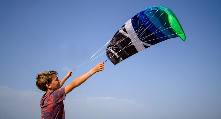 uitgebreid ondergeschikt Karu CrossKites Air 2-lijn kite met straps, leuk voor kids