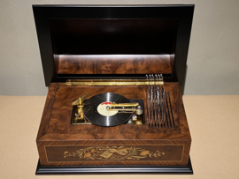 Reuge platen koffer met inleg en 7 plaatjes