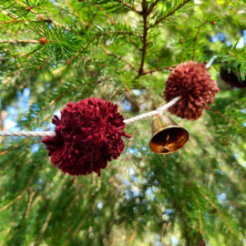 PomPom met belletjes - Roodbruin en Koper