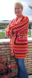 Gehaakt vest rood,oranje en rose tinten maat M