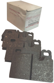 Porsche Brake pad set 94435295102