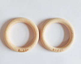 Houten (bijt-)ring met naam/logo 56mm - per stuk