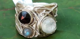 Exclusieve Echt zilveren ring met edelstenen