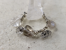 Energy tool met rutielkwarts, herkimer diamantjes en regenboog maansteen