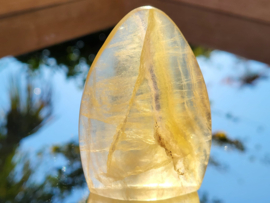 regenboog fluoriet sculptuur