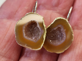 mini agaat geode oorbellen