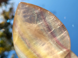 regenboog fluoriet sculptuur