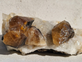 Stellar beam calciet