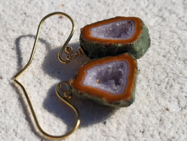 mini agaat geode oorbellen