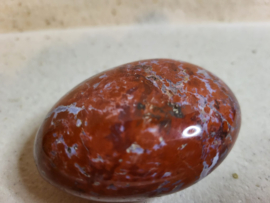 rode jaspis grote handsteen