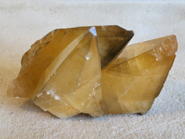 golden dog tooth calciet