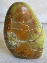 Groene opaal sculptuur