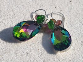 crystal oorbellen met toermalijn en dioptaas