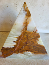 Aragoniet piramide lamp