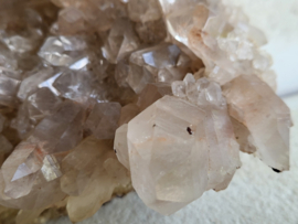 Lemurische bergkristal cluster uit de Himalaya