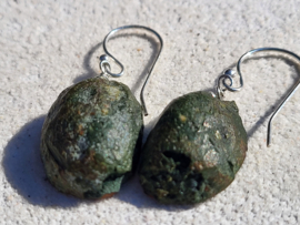mini agaat geode oorbellen