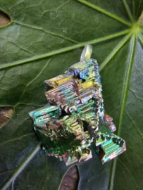 Bismuth hanger