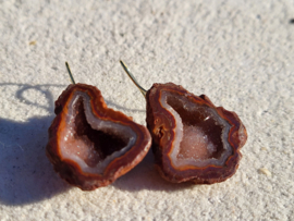 mini agaat geode oorbellen