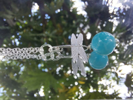 Libelle met blauwe chalcedoon