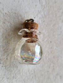 Hanger met water van The Chalice Well en rozenkwarts