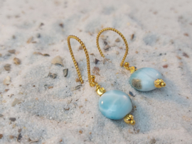 vermeil oorhangers met larimar