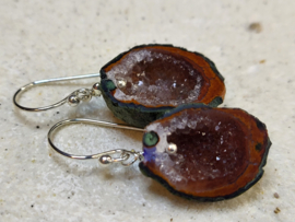 mini agaat geode oorbellen
