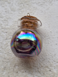 Hanger met water van The Chalice Well en amethist