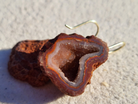 mini agaat geode oorbellen