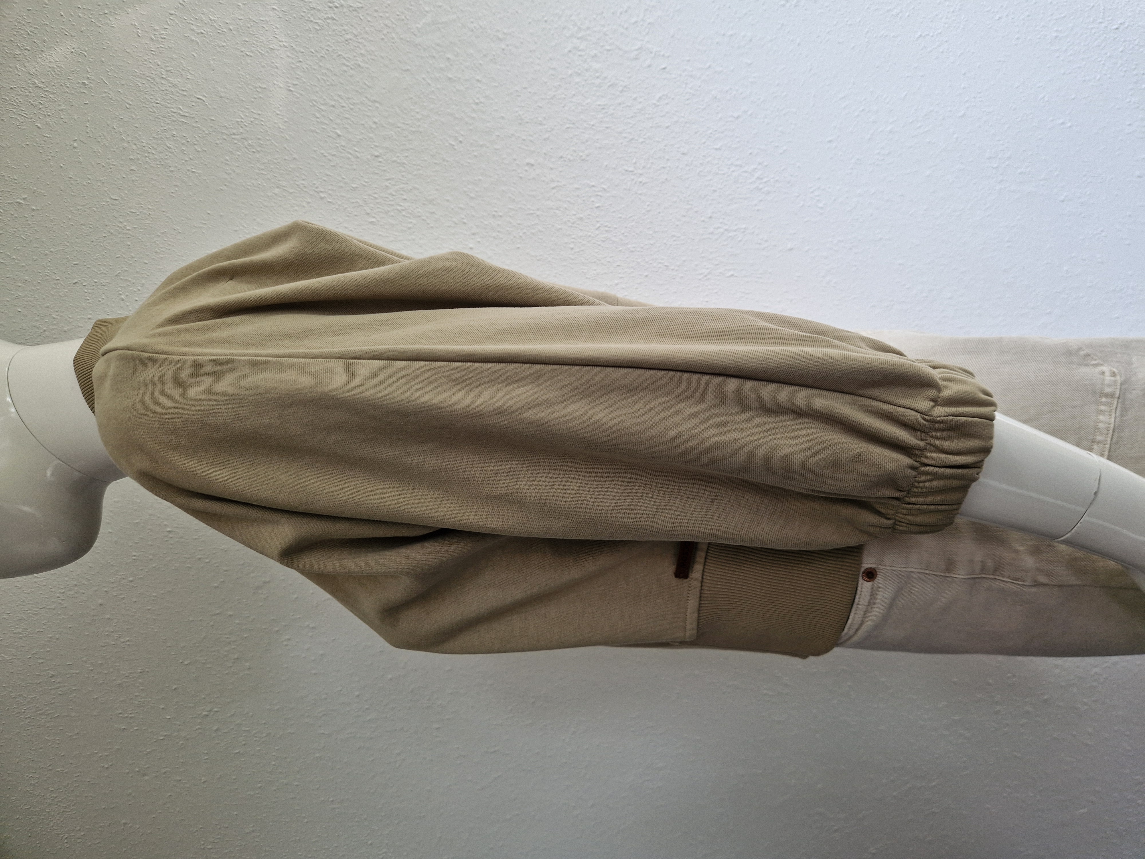 Moscow sweat vest Franny. Maat M. Beige.