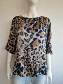 Studio Anneloes top. Maat L. Dierenprint.