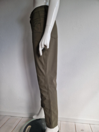 Closed pantalon. It.maat 46 (38/40). Olijfgroen.