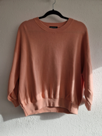 Repeat sweater. Maat 38, Zalm.