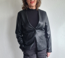 Someday blazer. Maat 38, Zwart/leer look