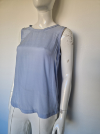 Aperto top. Maat 36, Lichtblauw/zijde.