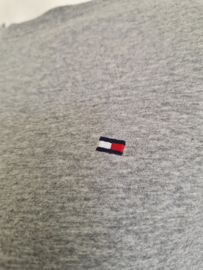 Tommy Hilfiger Essential T-shirt. Maat M. Grijs