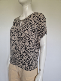 Summum top met vleermuismouwen. Maat S. Animal print.